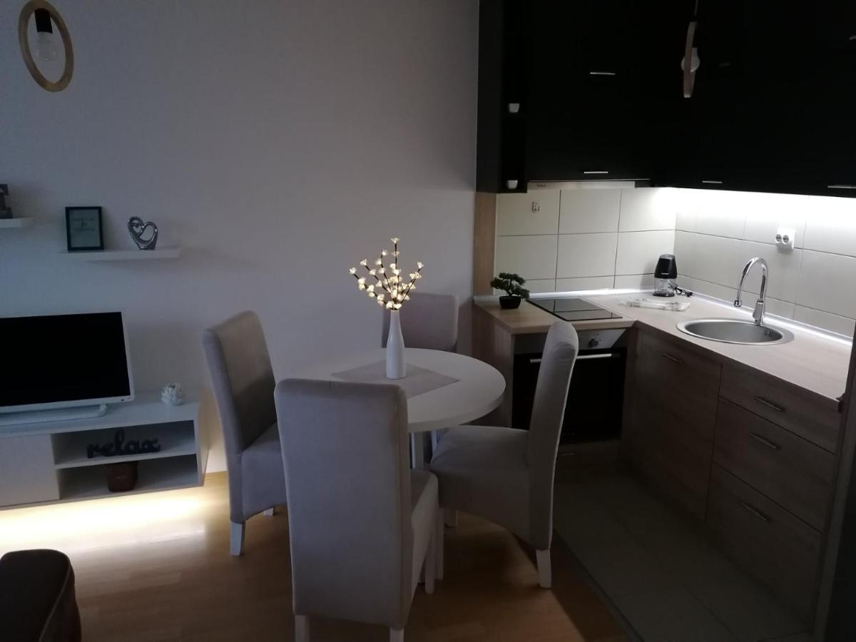 Emili Apartman ヤゴディナ エクステリア 写真