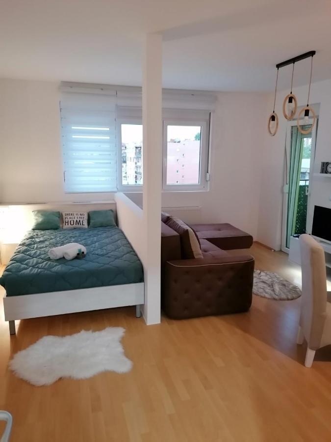 Emili Apartman ヤゴディナ エクステリア 写真