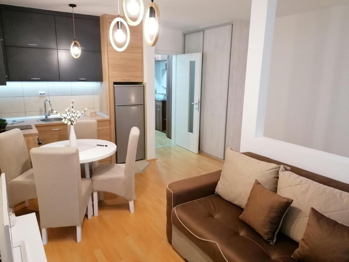 Emili Apartman ヤゴディナ エクステリア 写真