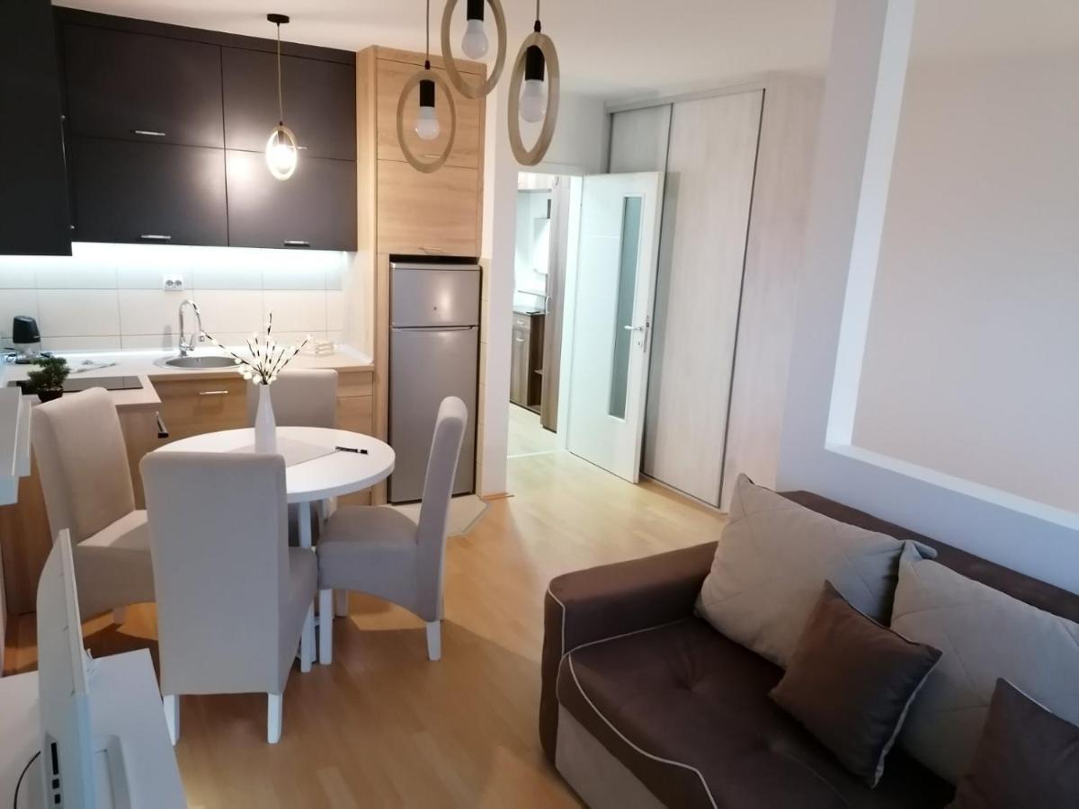 Emili Apartman ヤゴディナ エクステリア 写真