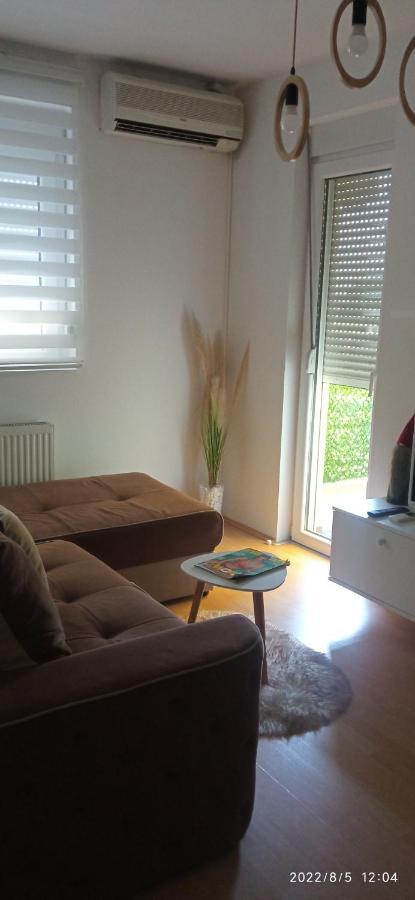 Emili Apartman ヤゴディナ エクステリア 写真
